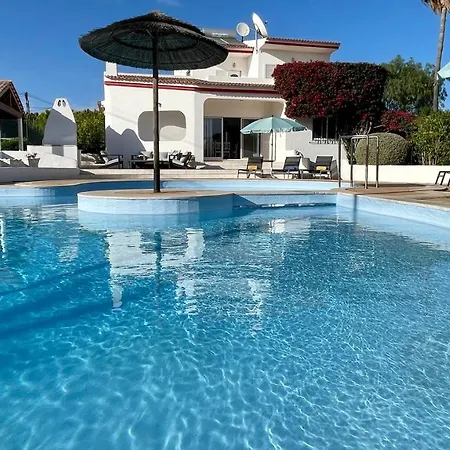 Nicola - Private Pool - 8 Guests - אלבופיירה